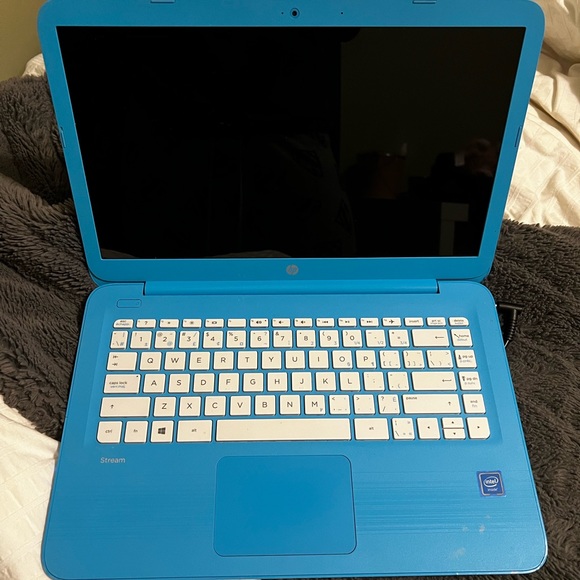 HP Stream Notebook 14 Blue Laptop - Picture 4 of 6